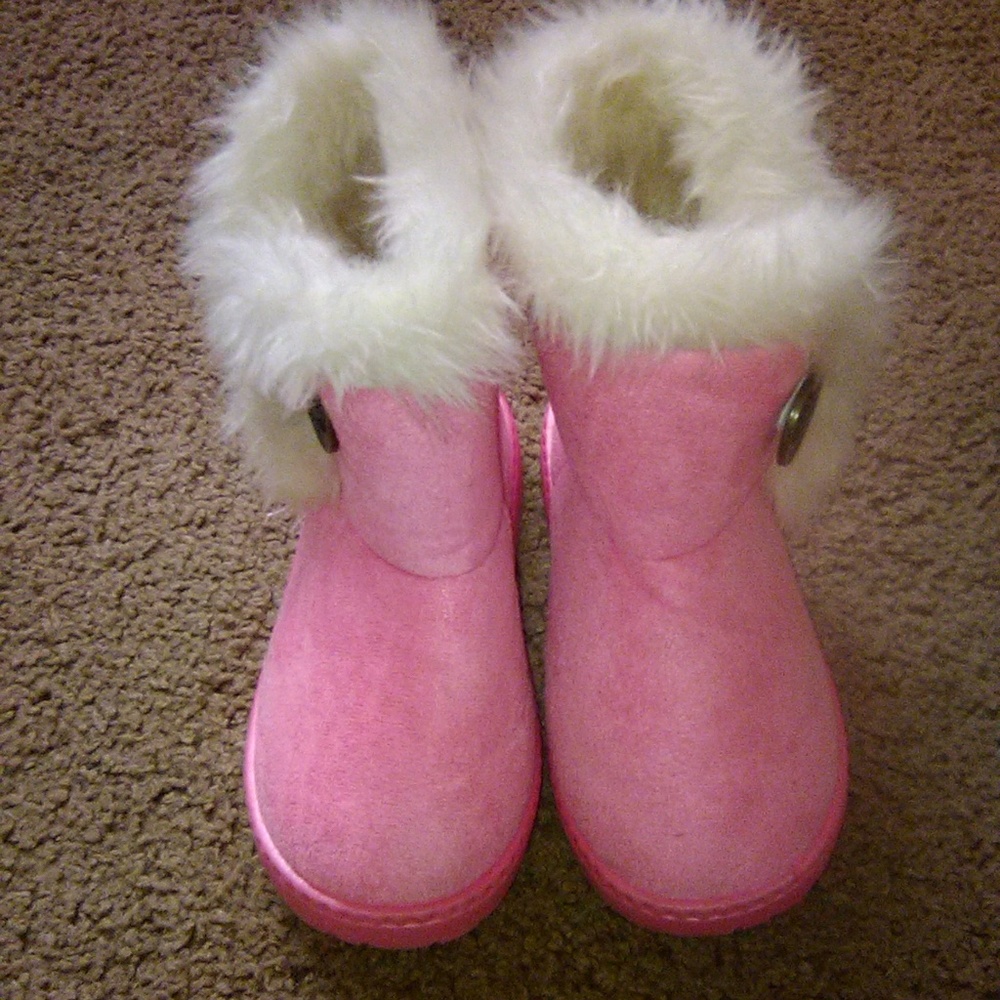 Girls boots